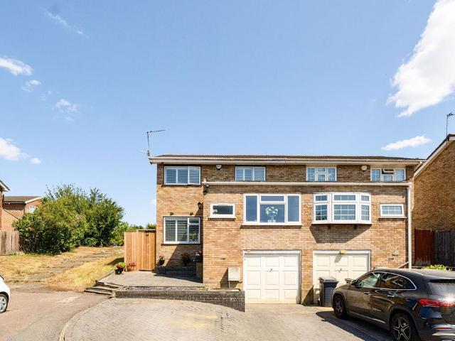 House for sale in London Borough of Barnet, Greater London