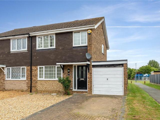 House for sale in Poets Estate, Newport Pagnell