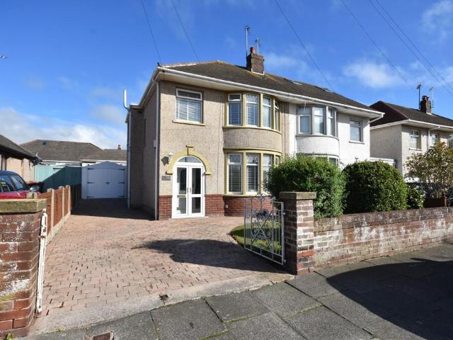House for sale in Roose, Stank