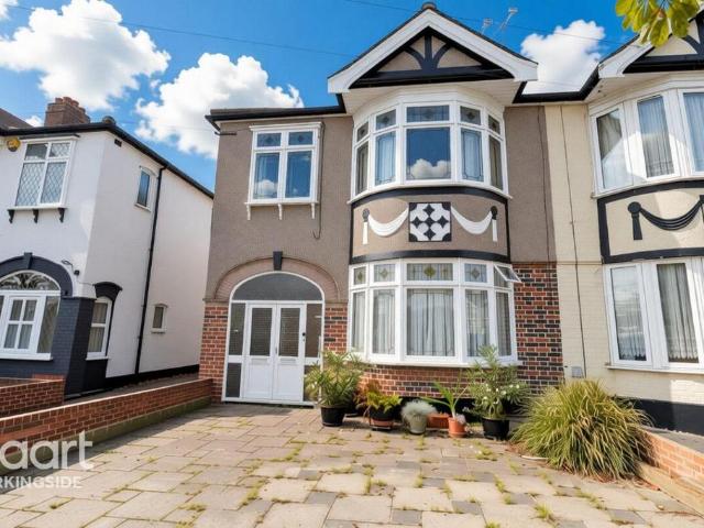 House for sale in London Borough of Redbridge, Greater London