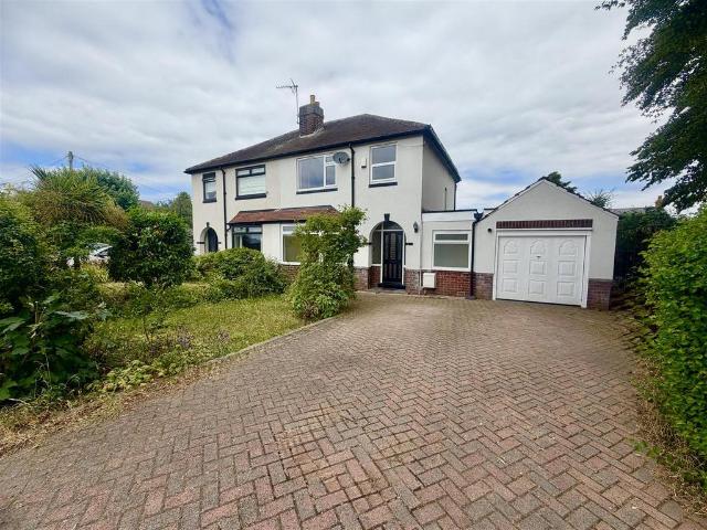 House for sale in Barwick in Elmet and Scholes, Barwick In Elmet