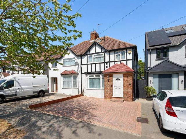 House for sale in London Borough of Hounslow, Heston