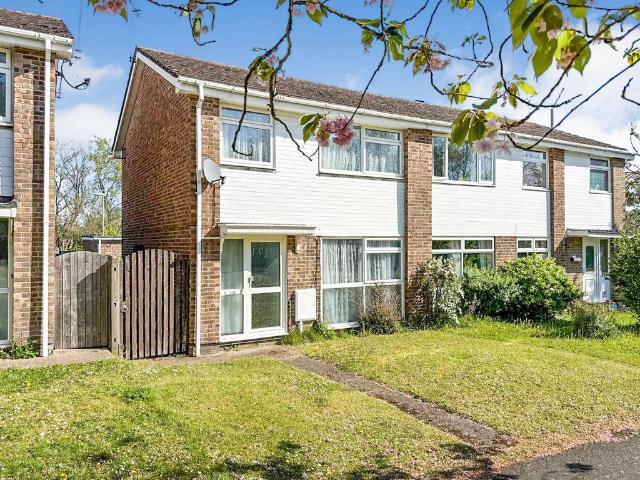 House for sale in Hedge End, Helford