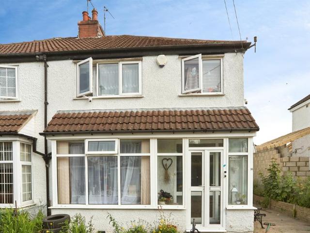 House for sale in Frizinghall, West Yorkshire