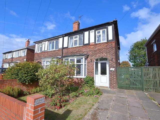 House for sale in Grimsby, North East Lincolnshire