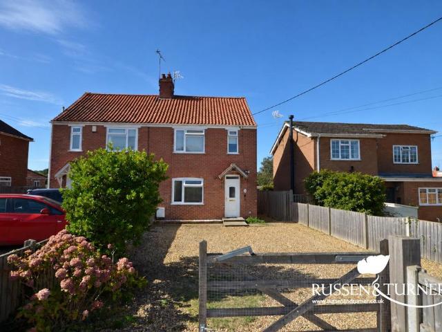 House for sale in Ingoldisthorpe, King's Lynn and West Norfolk