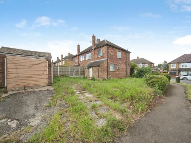 House for sale in Woodside Estate, Houghton Regis