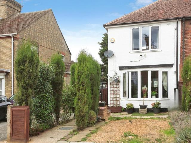 House for sale in New England, Peterborough