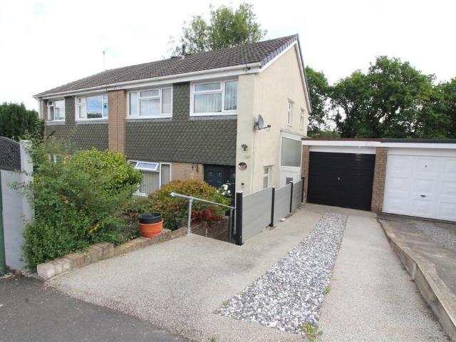 House for sale in Crumlin, Wales