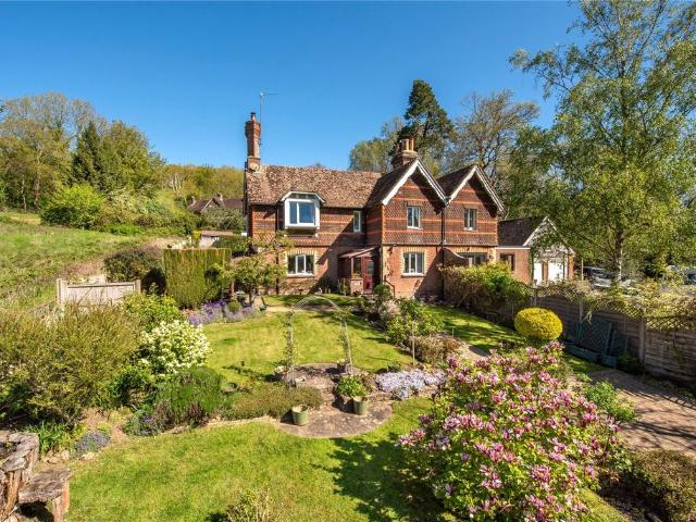 House for sale in Coldharbour, Pachesham Park