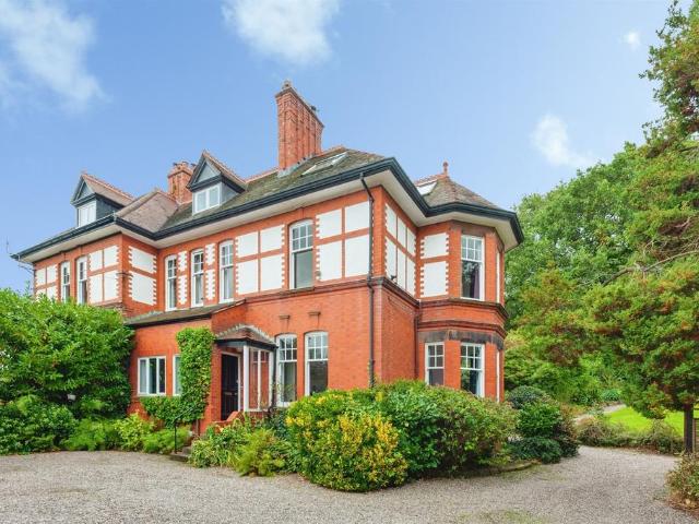 House for sale in Helsby