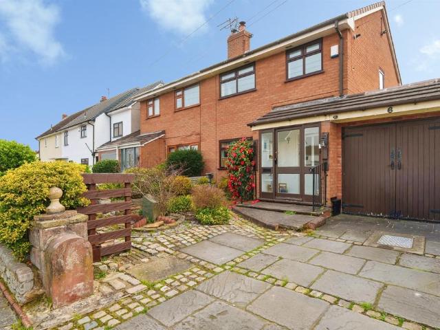 House for sale in Greasby, Wirral
