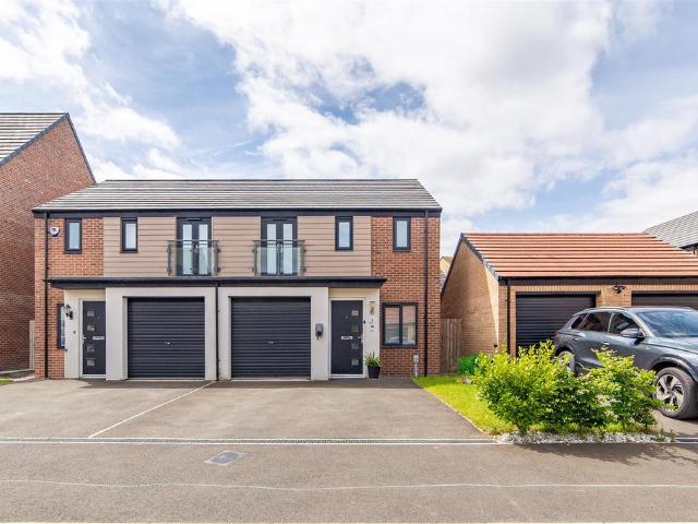 House for sale in Hazlerigg, Newcastle Upon Tyne