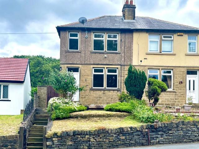 House for sale in Huddersfield, West Yorkshire