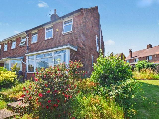House for sale in Kirkstall, West Yorkshire