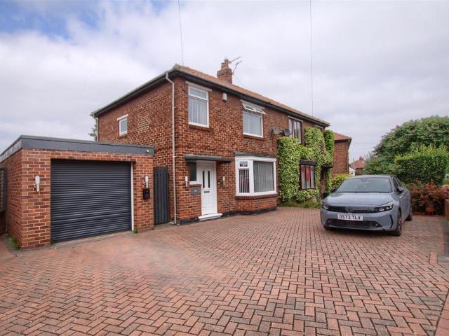 House for sale in Acklam, Normanby