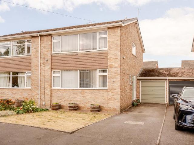 House for sale in Feckenham, City Of Bristol