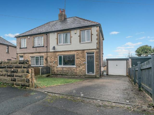 House for sale in Lower Wyke, West Yorkshire