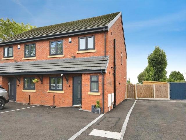 House for sale in Wood End, Wednesfield