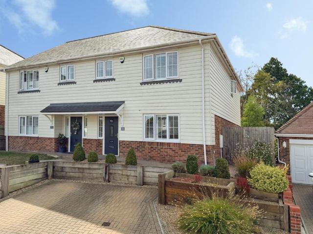 House for sale in Bridgefield, Kent