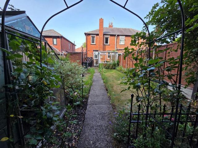House for sale in Royston, South Yorkshire