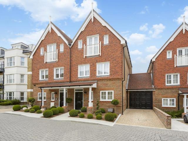 House for sale in St James, Sandown Park