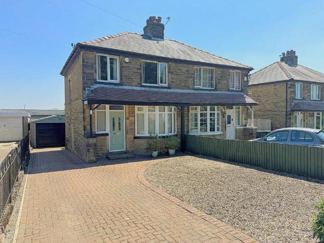 House for sale in Slack Side, West Yorkshire