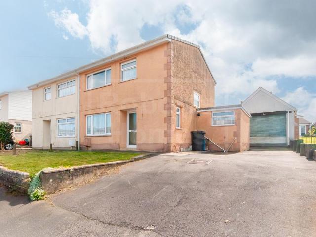 House for sale in Ynys Isaf, Ystradgynlais