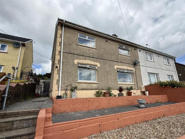 House for sale in Pontyberem, Wales