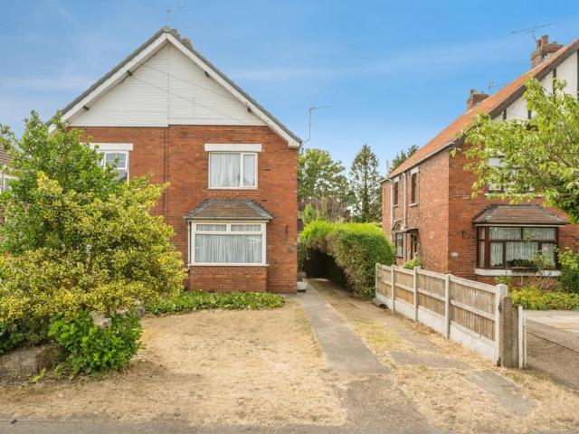 House for sale in Hatfield, South Yorkshire