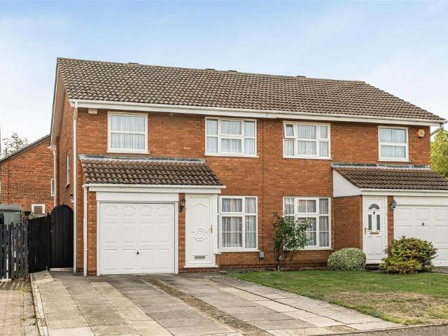 House for sale in Woodlands Park, Ravensden