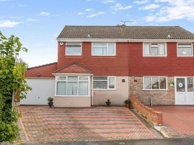 House for sale in Feckenham, City Of Bristol