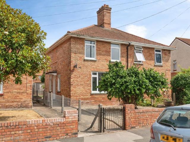 House for sale in Lambrook, Rumwell