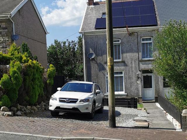 House for sale in Cwmllynfell