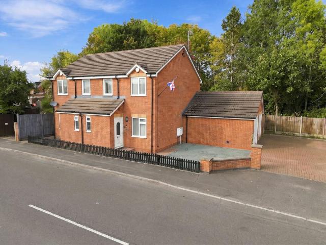 House for sale in Danesmoor, North East Derbyshire
