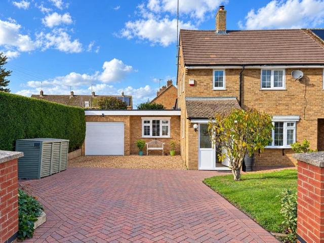 House for sale in Pitsford, West Northamptonshire