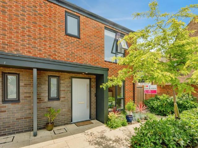House for sale in Slaugham, Perryfields