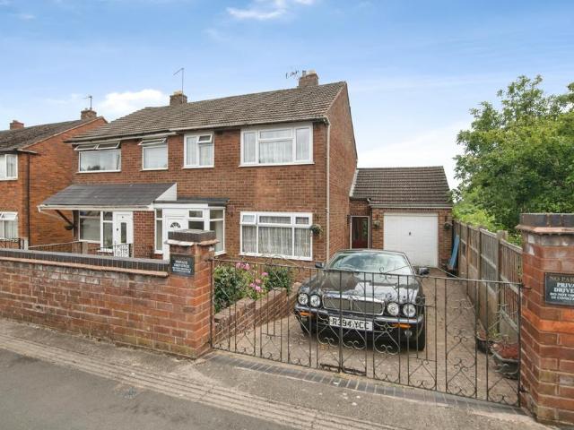 House for sale in Rounds Green, Oldbury