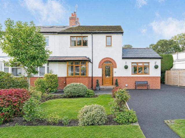 House for sale in White Cross, Leeds