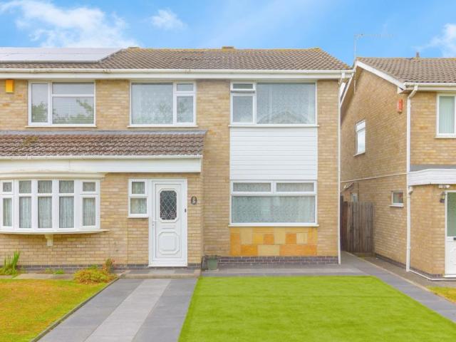 House for sale in Beaumont Leys, Leicester