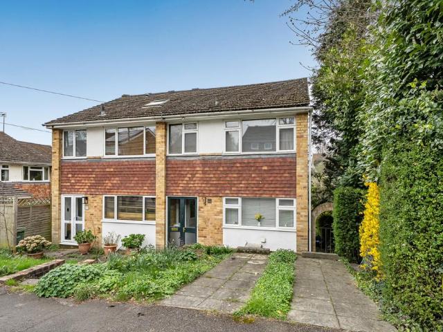 House for sale in Henley-on-Thames, Berrick Salome