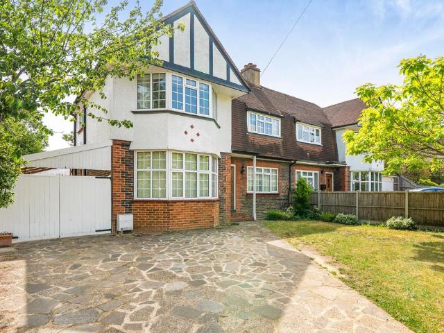 House for sale in Nork, Red Hill