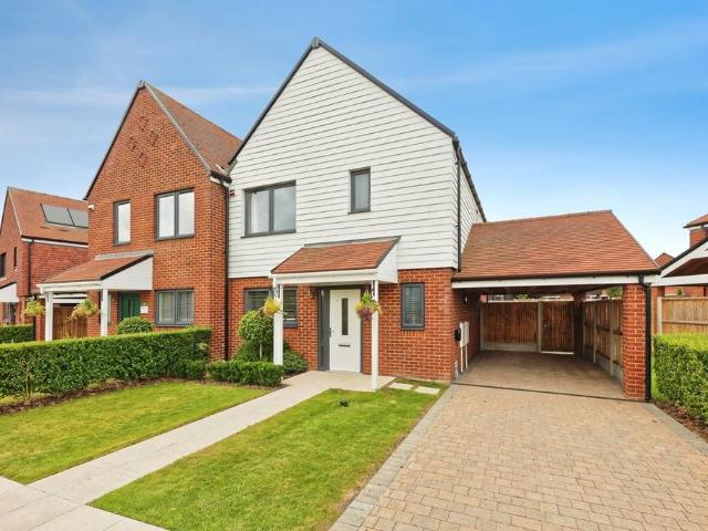 House for sale in The Bridge, Kent
