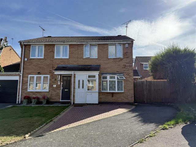 House for sale in Narborough, Pinfold