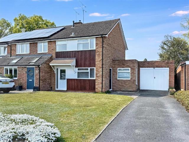 House for sale in Henley-on-Thames, Berrick Salome