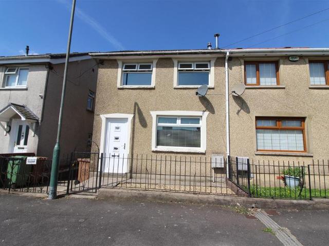 House for sale in Gilfach, Tir-y-berth