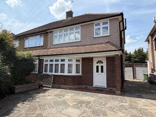 House for sale in Pot Kilns, Greater London