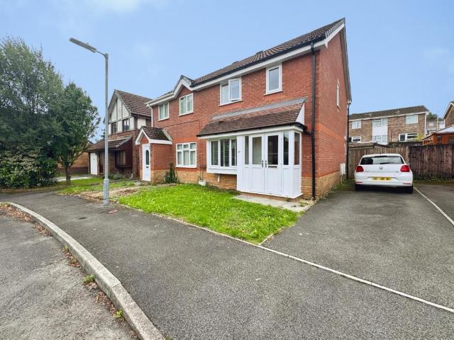House for sale in Llanedi, Hendy