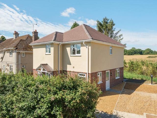 House for sale in Barton Stacey, Hampshire