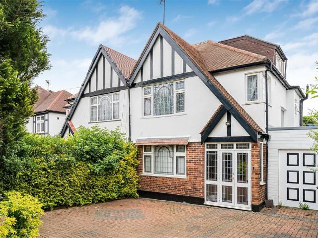 House for sale in Preston, North Wembley